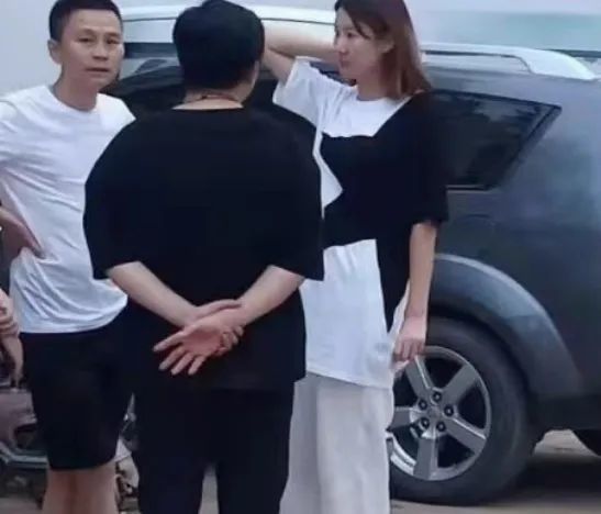 王宝强女友冯清离过婚吗 4f763565273c4ccb96d781959ce68f30.jpeg