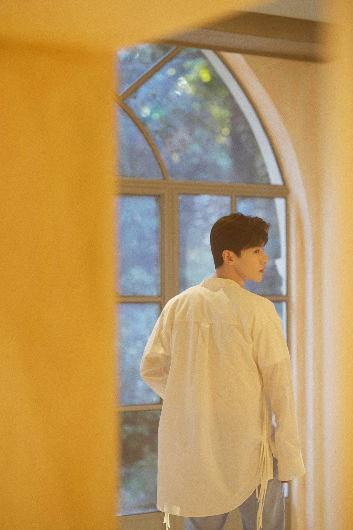 原创白敬亭美颜录视频成为三月男友之后又开始了喜剧人人设