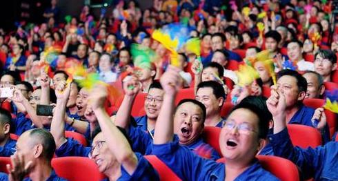 十送红军原唱版现场版 4bec409cb7c640edaeeef738724d7fea.jpeg