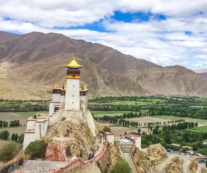 桑耶寺,青朴沟,雍布拉康,曲卓木温泉,麻玛门巴小镇,岗亭瀑布,森布扎