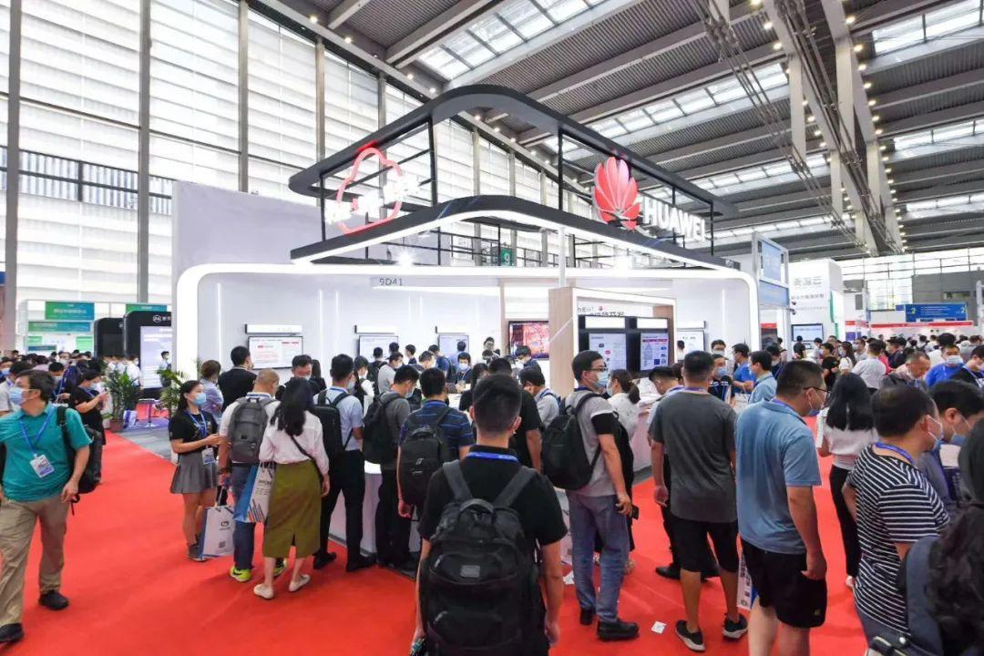 制造业|巨头扎堆的AIoT赛道：谁能率先抵达下一个时代？