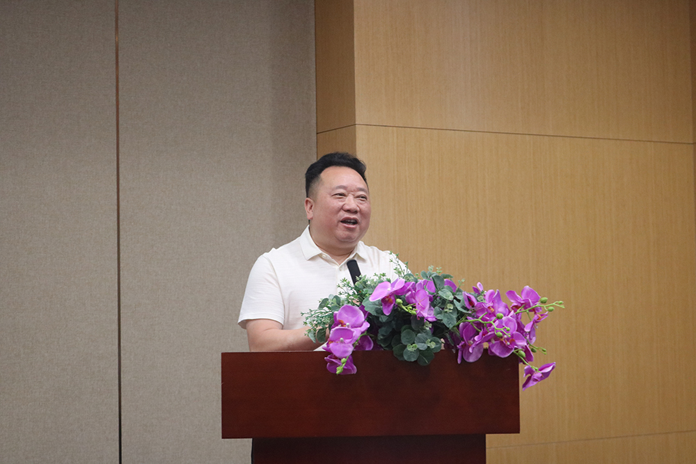 会议伊始,剑阁县农业农村局副局长聂平,正大集团四川大区助理总裁兼