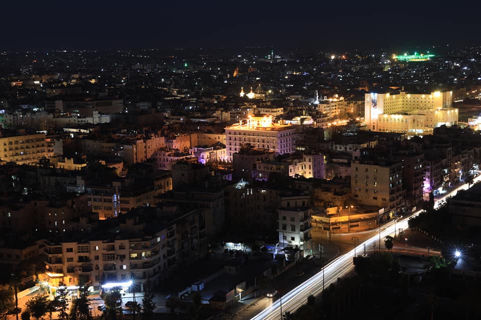 俯瞰叙利亚阿勒颇,夜光璀璨灯火阑珊,观感上不亚于任何大城市