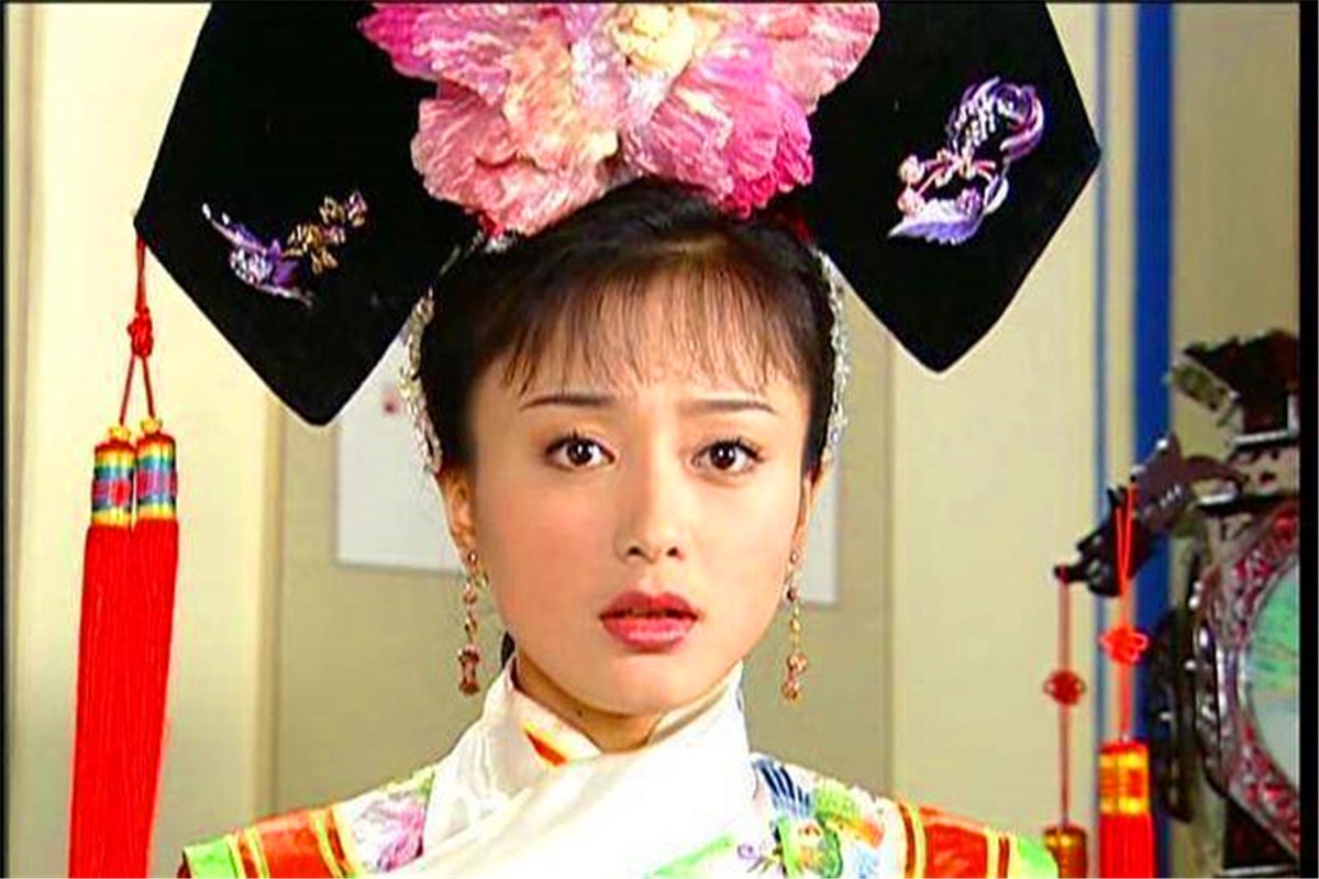 老版还珠格格晴儿和老佛爷 d67c68bbcb374f1a9279761a13c90d0c.jpeg