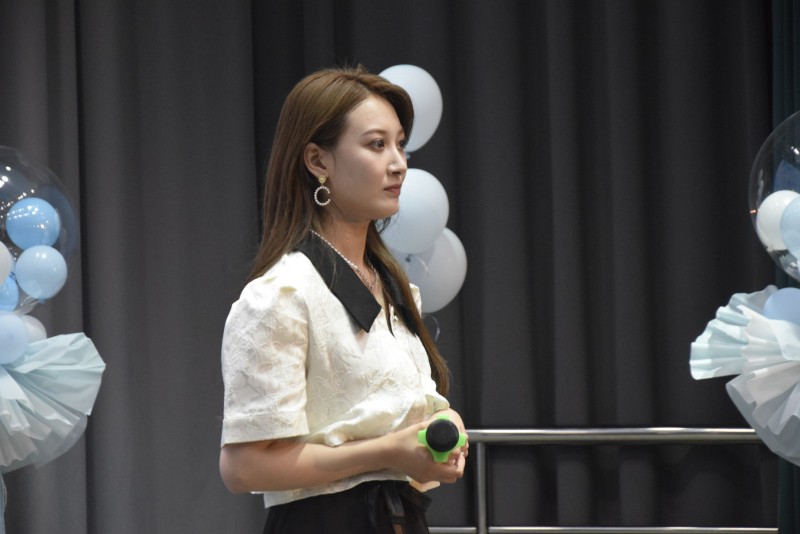 助力梦想:焦作籍女演员王沛然家乡粉丝见面会人气爆棚