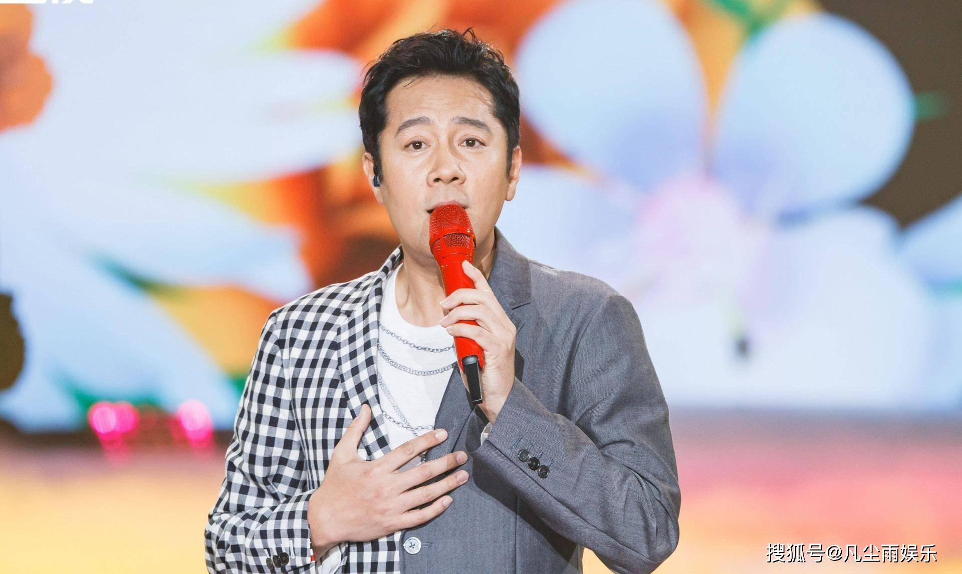 8次参加春晚却因违法被捕入狱的毛宁如今落魄无人识