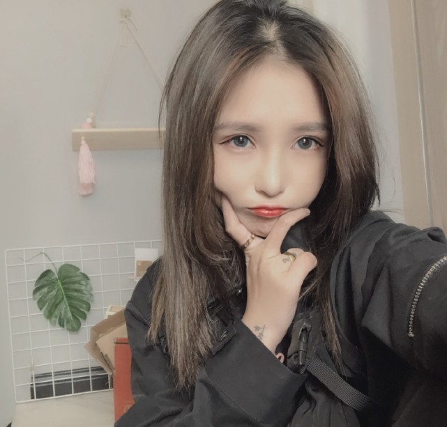 原创殷世航旧爱何婧婧发誓称不会绿了新腾整容脸被骂难看怒怼喷子