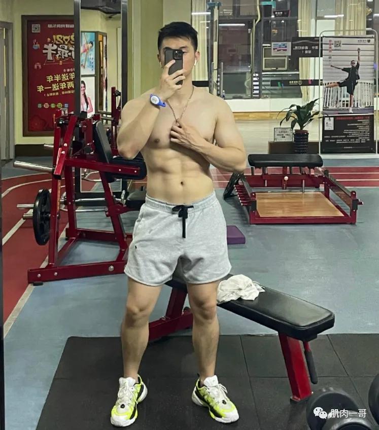 身材|25岁肌肉交警爆红网络，这是什么神仙肉体啊