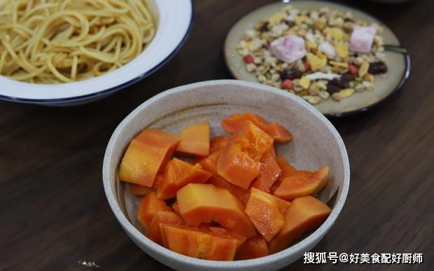 美食|孩子的早餐怎么吃？我从来不发愁，今天花十来分钟就做了一桌