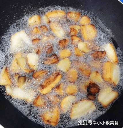 因为|又一“童年”小吃跌下神坛,曾经一年吃不到几次,如今成垃圾食品