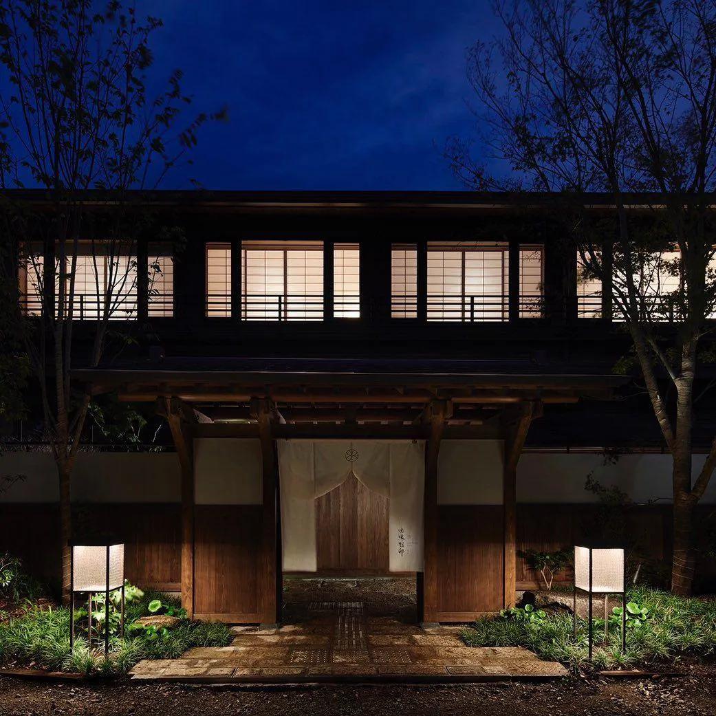 亿伽设计 传统日本温泉胜地 元新宿都市温泉旅馆带来城市绿洲的宁静 日式