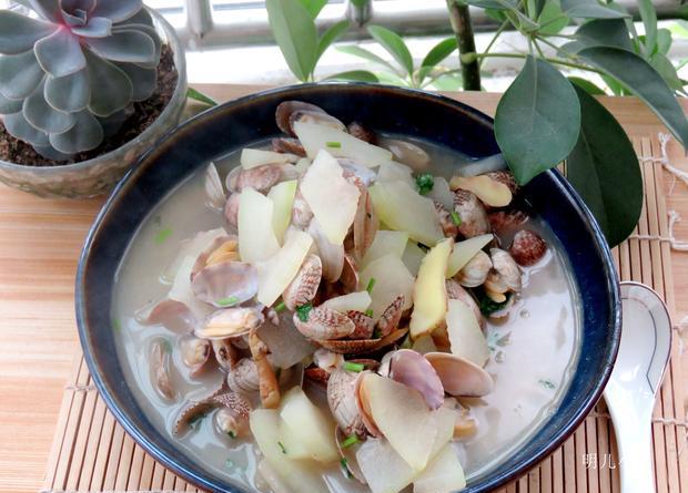 做冬瓜花蛤汤 先放冬瓜还是先放花蛤 教你最好吃的做法 太鲜了 清水