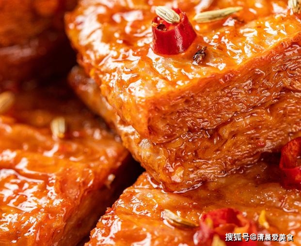 辣味|建议:逛大润发时,看到这些辣味零食别小气,香辣过瘾特解馋!