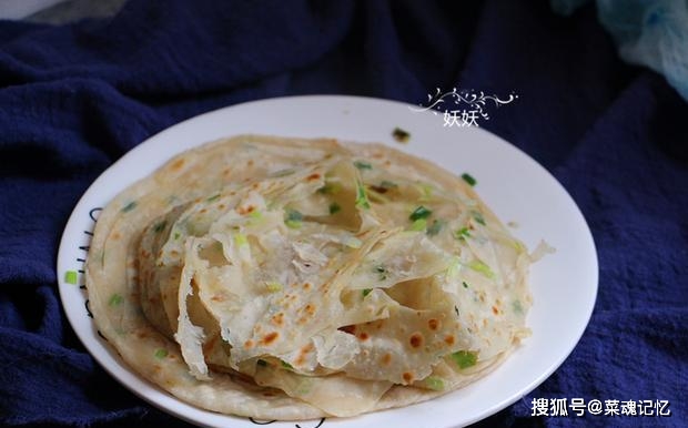 做法|早餐做个快手的千层饼, 手抓着吃, 层层香酥, 做法一看就会