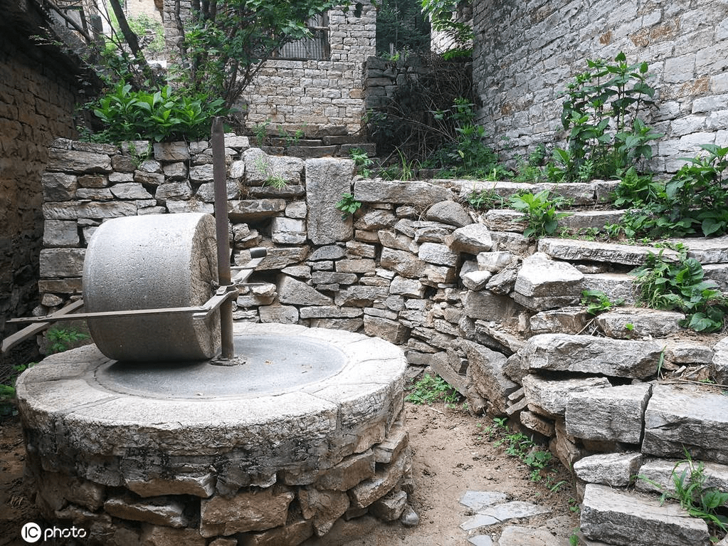 中国传统村落 千年古村莱芜卧云铺村景观