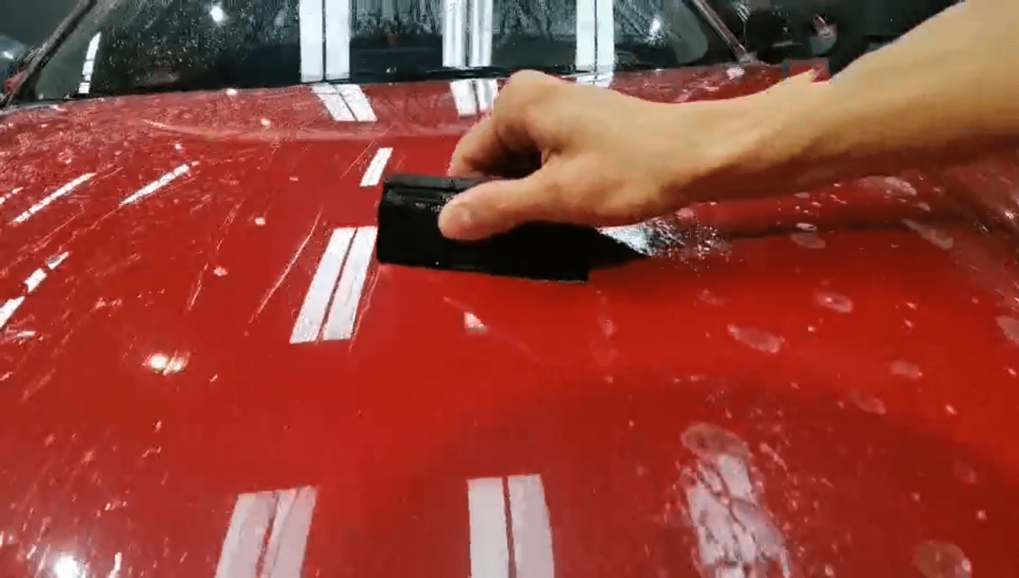 炫彩车衣实车案例 贴上它 宝马墨尔本红散发红宝石光芒 乐惠车