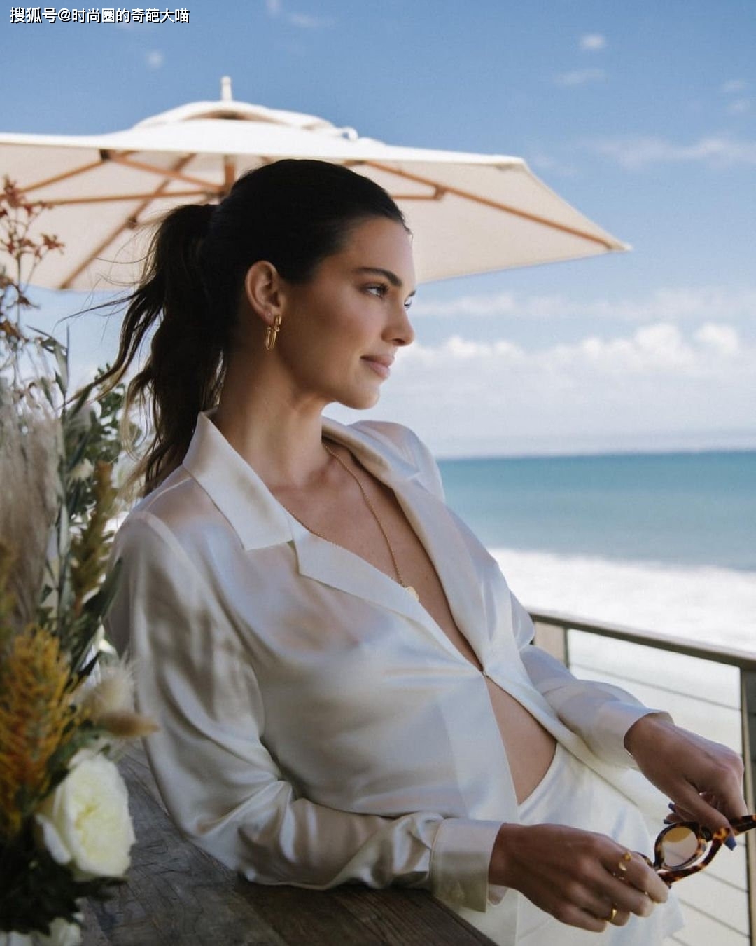 赵露思|T恤还穿不腻？看看爱豆的花式polo穿搭，素人们也值得一试