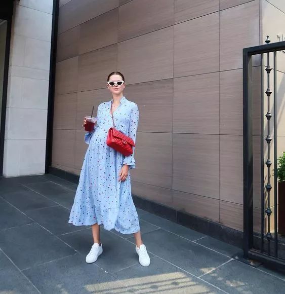 仙女|别再穿高跟鞋了，穿仙女裙＋平底鞋的你，时髦炸！