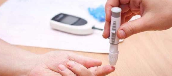 种类|糖尿病人能不能喝酒?这7种情况应禁止饮酒,满足7点可少量饮酒!