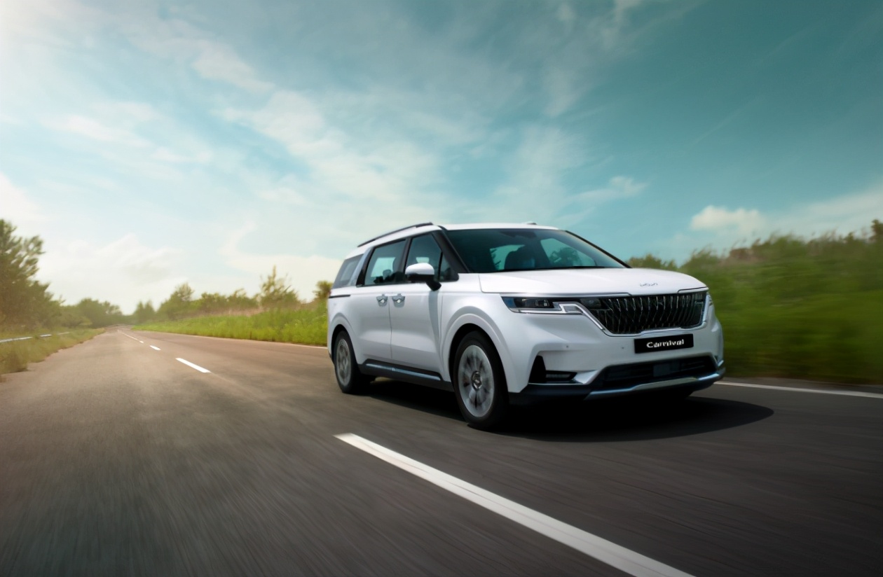 起亚嘉华推出房车版自带车顶帐篷说走就走