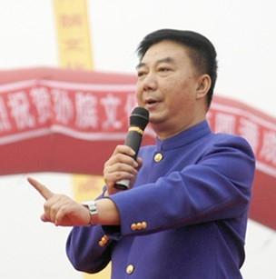 原创记得说懒汉糖葫芦的唐爱国吗他的师父是姜昆两人只差7岁