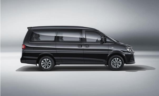 6l三菱4a92高性能发动机两款传动系统分别匹配5mt和6mt手动变速箱用户