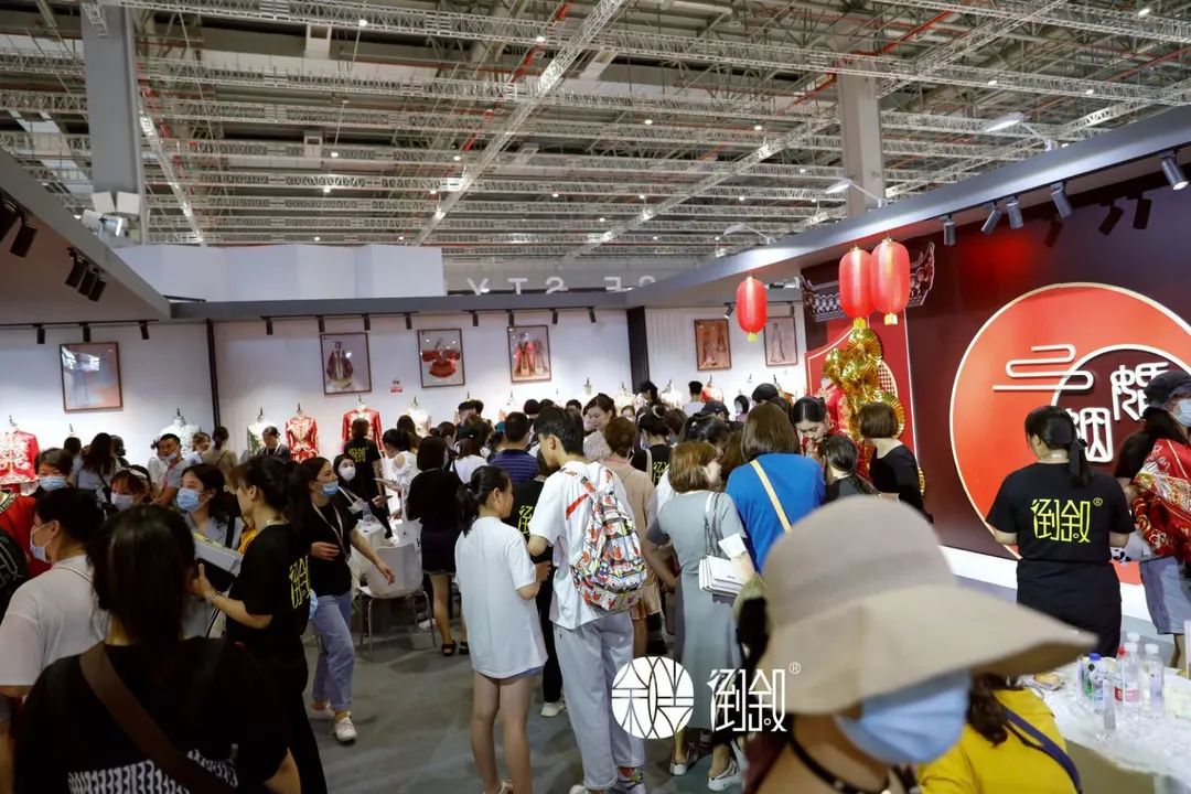 上海|倒叙展会精彩回顾 | 不负期待，倒叙上海婚纱展完美收官！