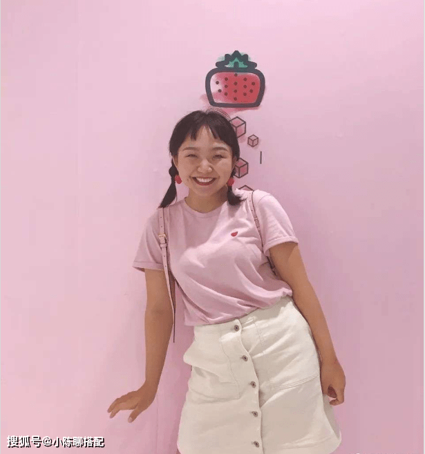 披肩|微胖女生想要穿搭显瘦,多跟辣目洋子学,胖女孩也可以穿得美丽