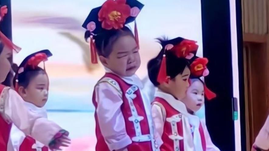 家长|“变味”的六一儿童节，让孩子们一心只想表演，而非真正的喜欢