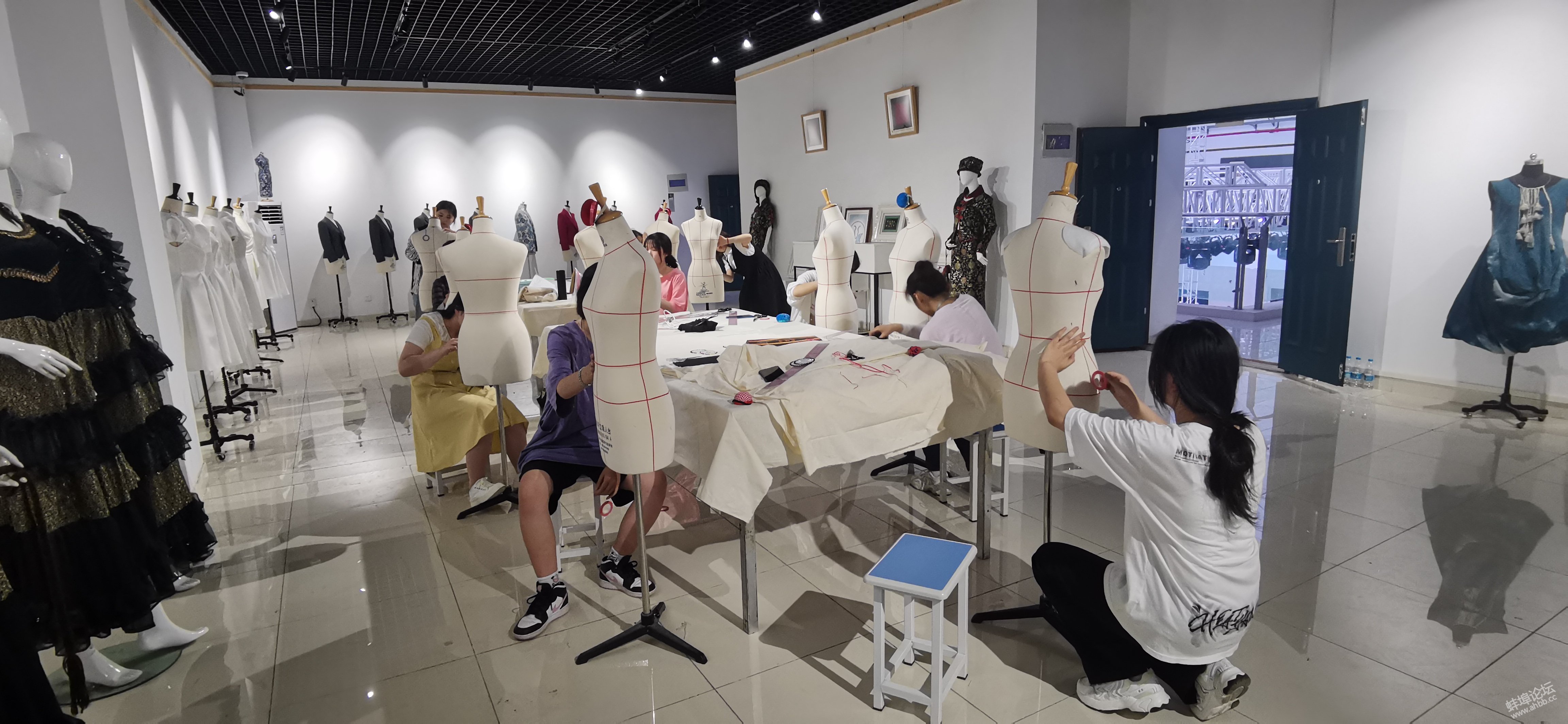 服装|普通人如何提升审美？蚌埠工艺美术学校服装工程系 助你成就时尚人生