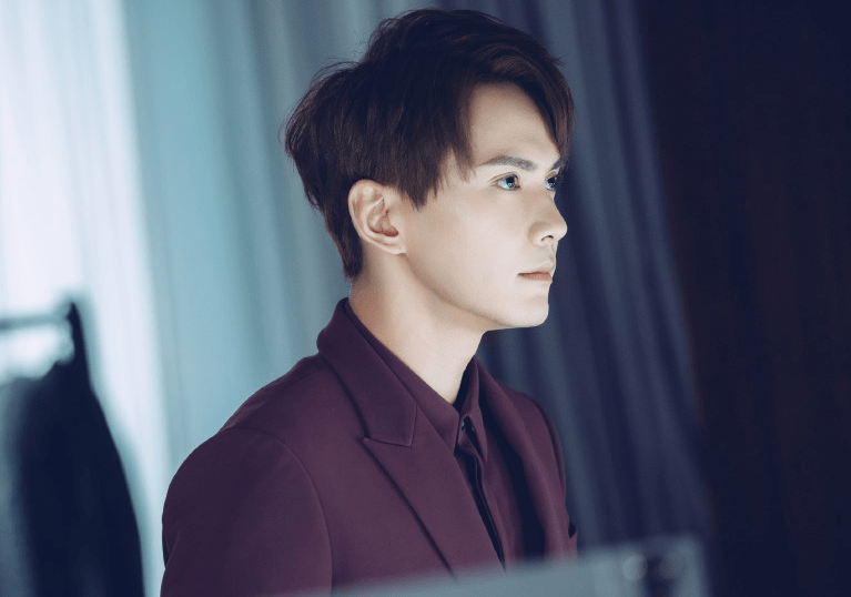 假面|归还世界：娜扎红裙假面惊艳，杨烁油腻遭劝退，徐正溪求婚戏最佳