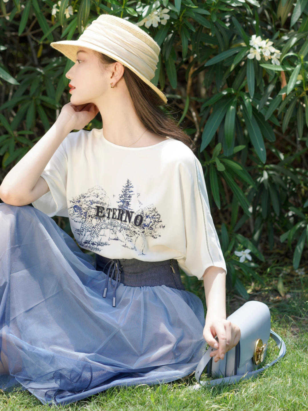 颜色|今年夏天，有种穿搭火了，叫“T恤+牛仔裤”， 谁穿谁好看！