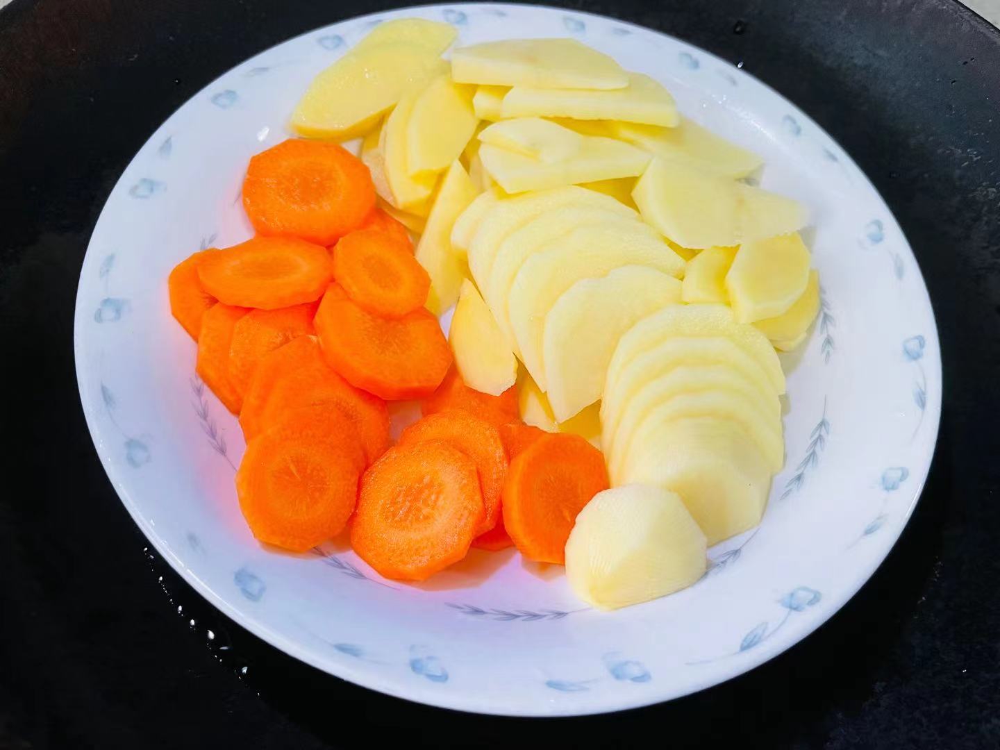 手指|天热嘴馋又怕长胖,试试这种无糖无油的小零食,简单3步香甜好吃