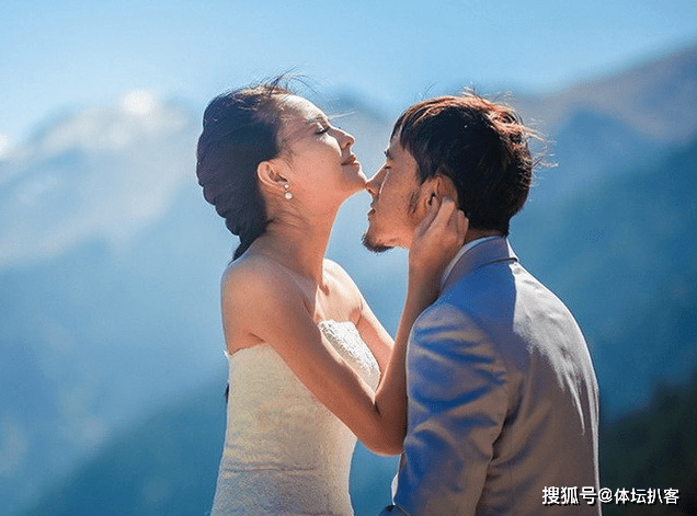 中超悍将打人原因曝光！遭遇欠薪后，妻子向他提离婚，感情亮红灯_巴力
