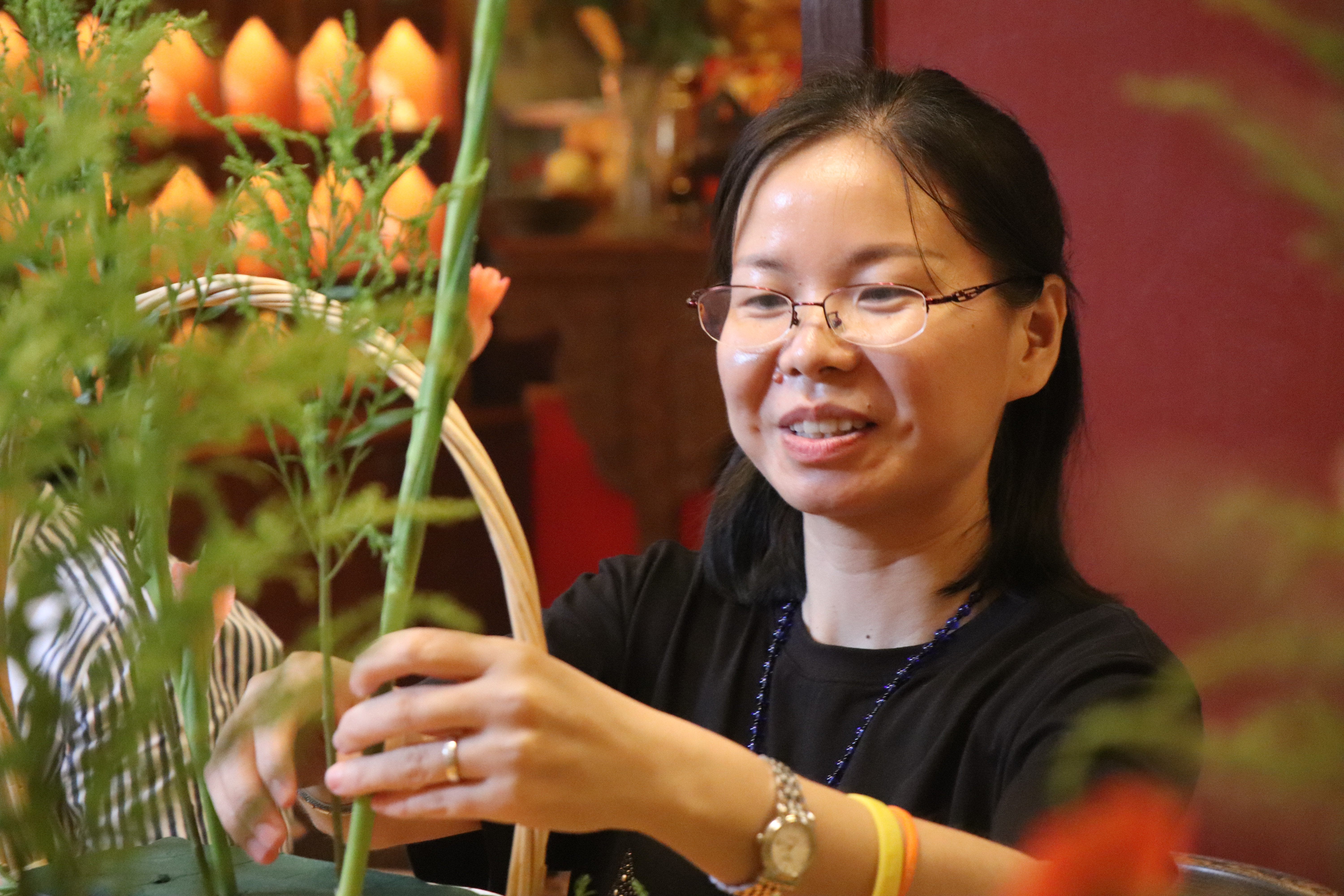 花與禪的邂逅感受東方藝術之美蘇州靜正寺舉行禪意插花活動