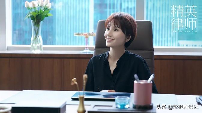 朱珠|开播20集，她换了50条裙子，“全球最美”绰号果然名不虚传