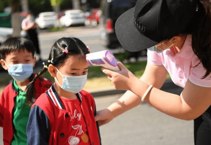 家长|幼儿园要求调查“家底”,家长们也很有“套路”的,不想轻易露富