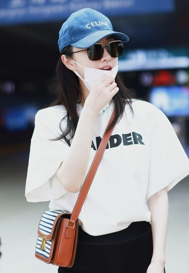 形象|景甜带火了“负距离”搭配，简单还好学，轻松拥有超模腿