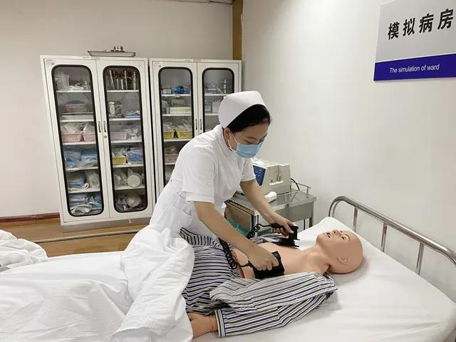 操作|“急”在分秒 ，“救”在眼前｜开展急救培训 保障救治质量