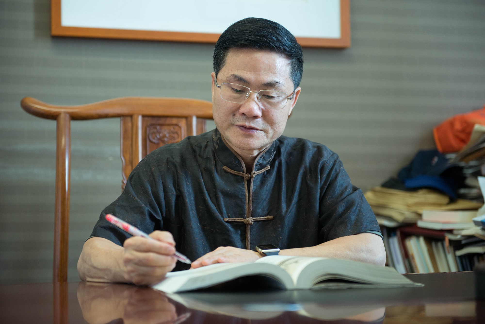 张泽明山水画欣赏 | 笔墨浑润 野趣无尽_自然