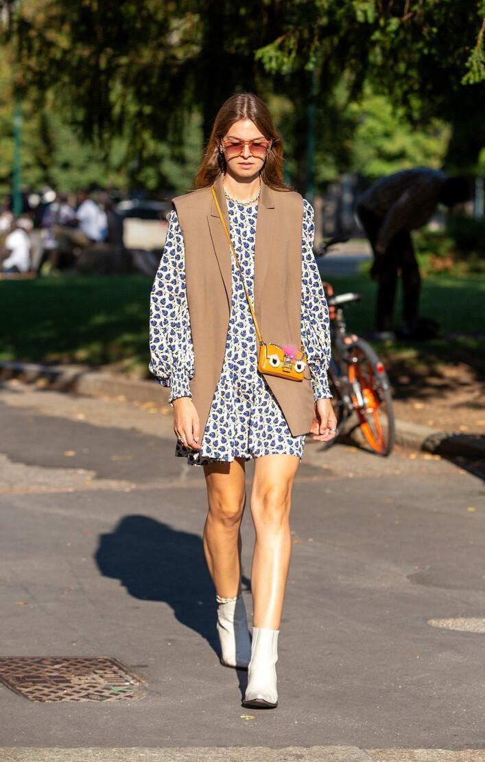 马甲|炎炎夏日嫌西装太热？那就把袖子“拆”了变西装马甲，时髦又个性