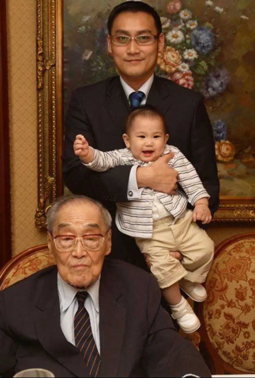 一千年来这个家族的名字都是由皇帝决定的