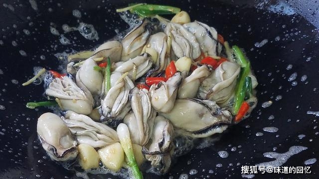 原創爆炒生蠔的家常做法廣東很好吃的一道美食做法簡單又下飯