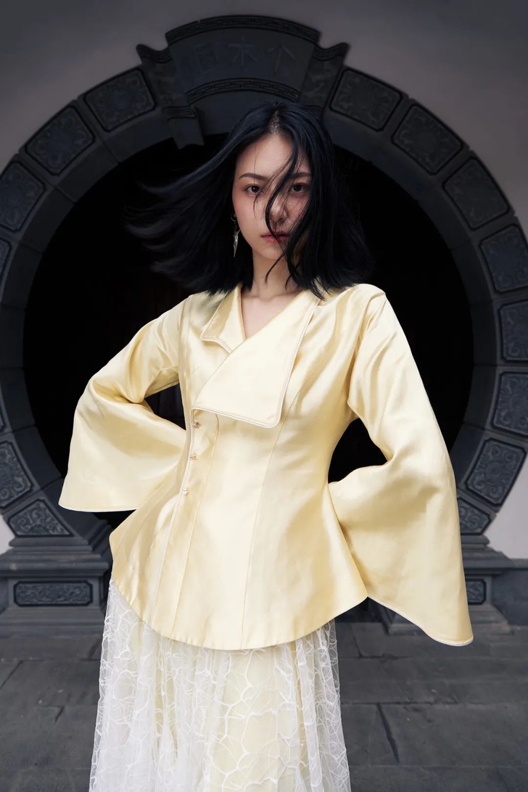 疫情|RR · FEATURE | 布衣中国上篇:传承下的高定之美