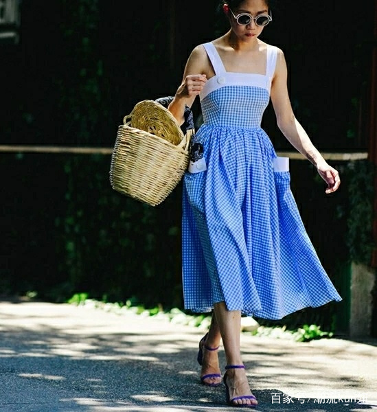 大气|女人要想优雅大气，这4款连衣裙，让你美一整个夏天，赶紧get