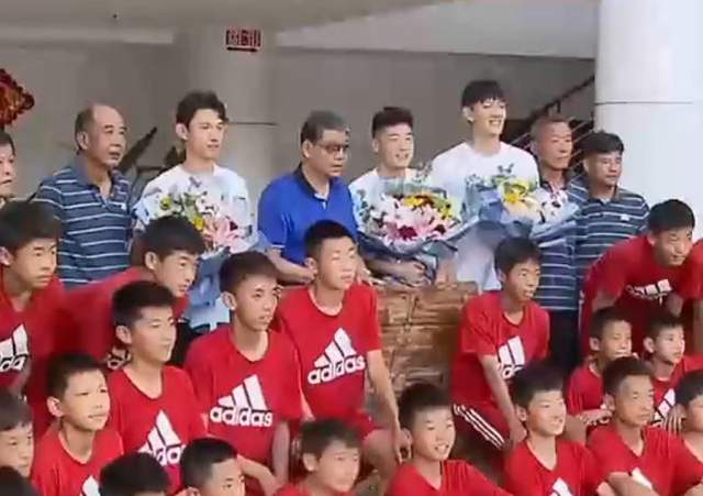 徐根宝|徐根宝对陈戌源表态：我们的2名国少球员很有前途，我打包票！