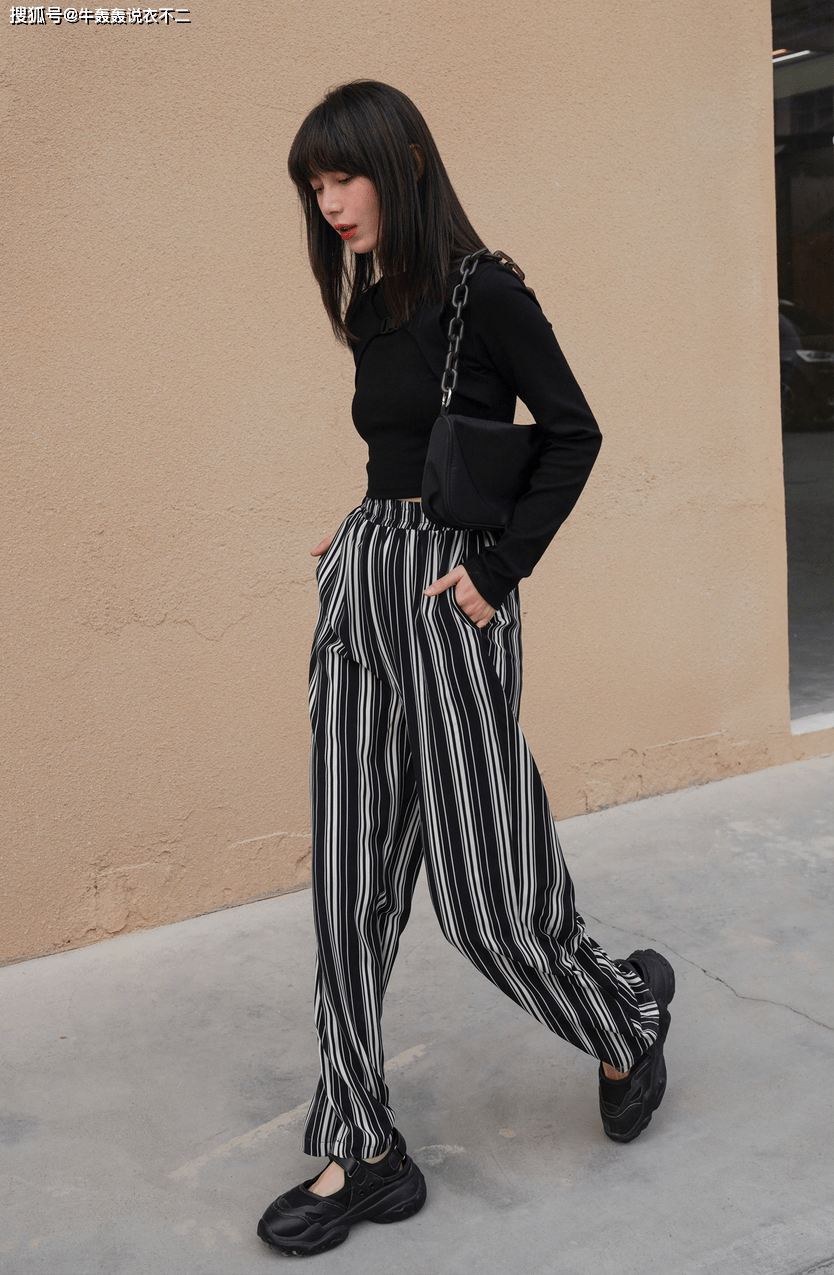 发型|为了凉快舒服且不随意!夏日这样穿既舒服又精致,穿搭感十足