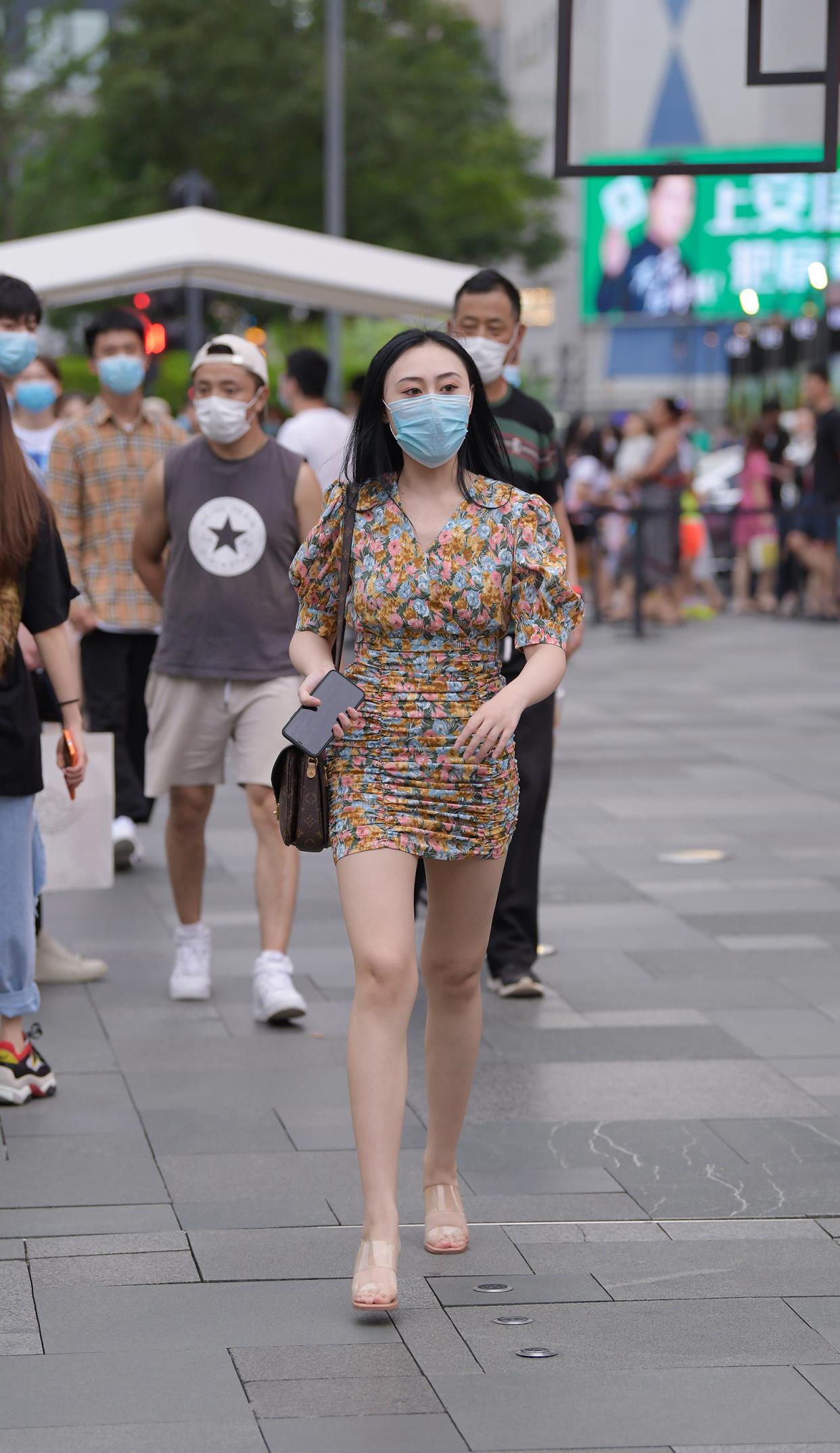细节|微胖身材穿连衣裙，利用细节表现扬长避短，时髦显瘦提升高级感