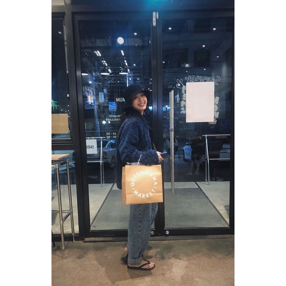 金高|金高银参加新片发布会，星光连衣裙好洋气，少女气质把我看服