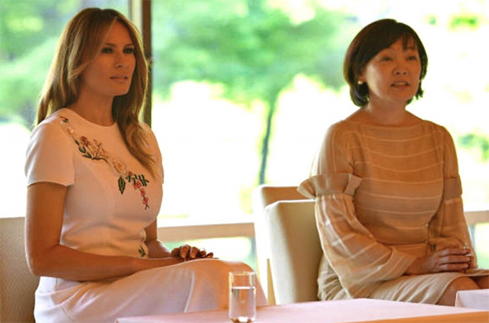 刺绣|梅拉尼娅访日3赢日本第一夫人，换2万7刺绣裙，连雅子皇后也不敌